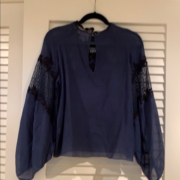 Blue and black blouse - Picture 4 of 4